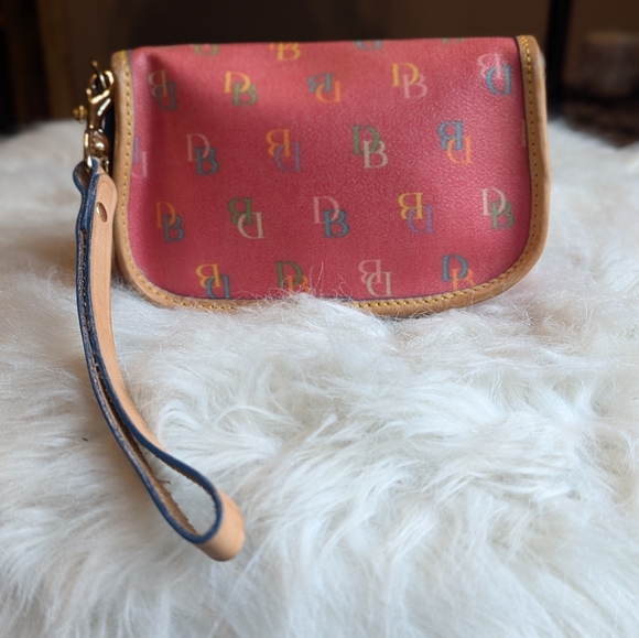 Dooney & Bourke Monogram Wristlet - Picture 7 of 10